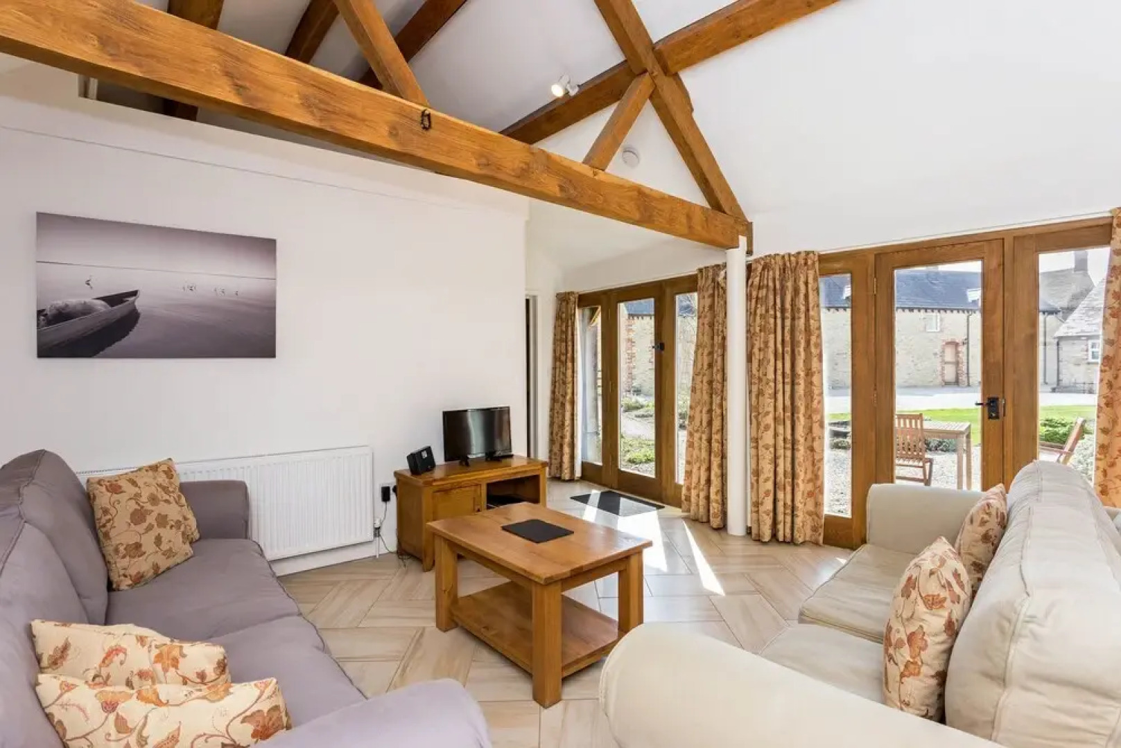 Classic Cotswolds Home near Littleworth