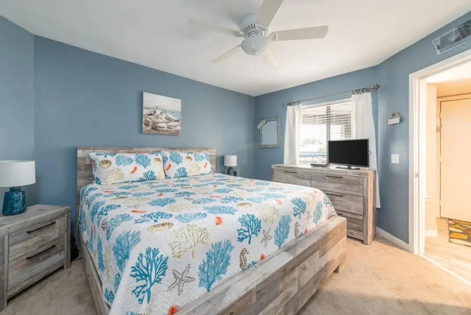 Harbor Island- Sea Haven