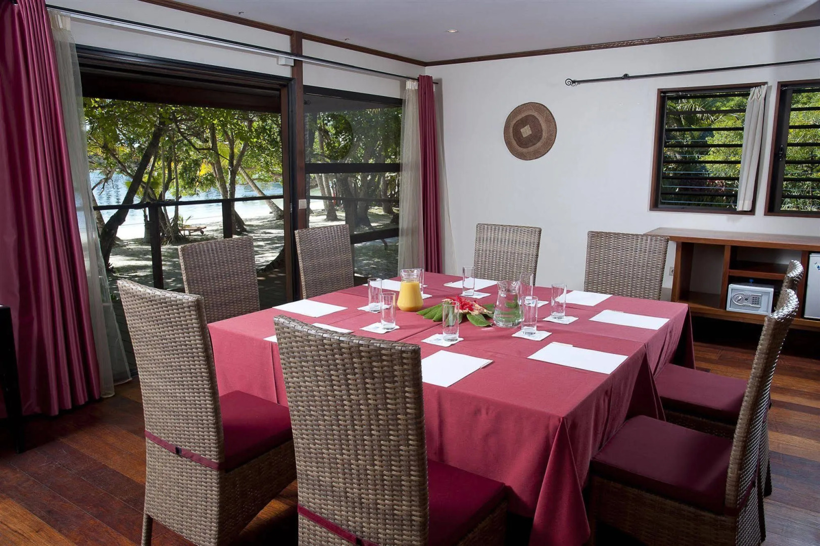 Oure Lodge Beach Resort