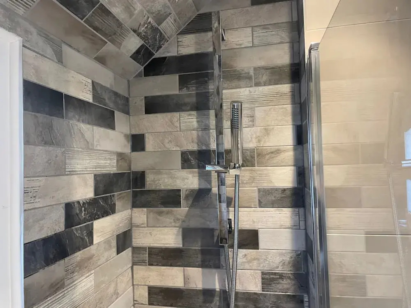 Contemporary Beachfront Bungalow With Direct Access to the Sea