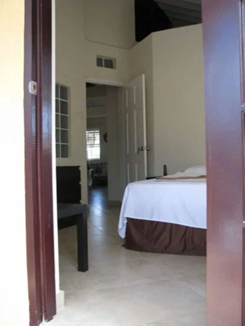 Maya's Bajan Villas - Unit B