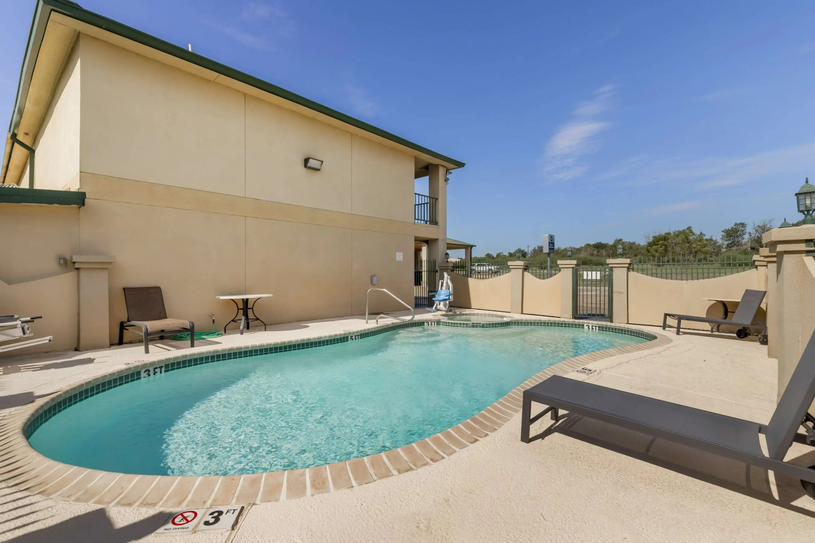 Best Western Executive Inn