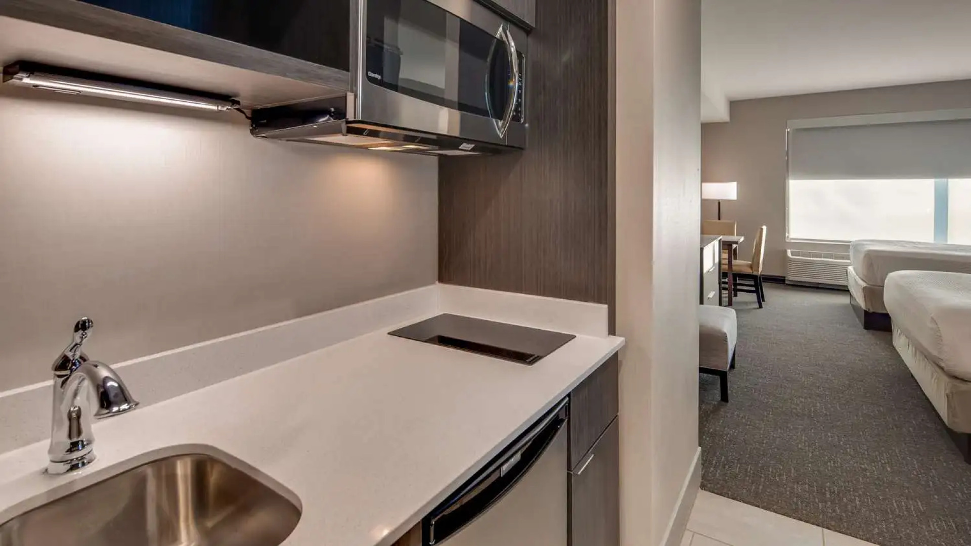 Best Western Plus Executive Residency Rigby's Water World Hotel