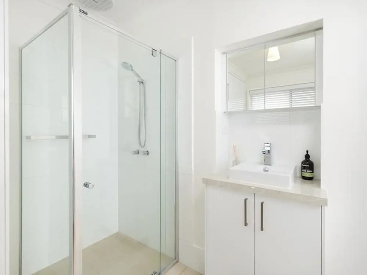 Living in Luxury - Central & Sophisticated