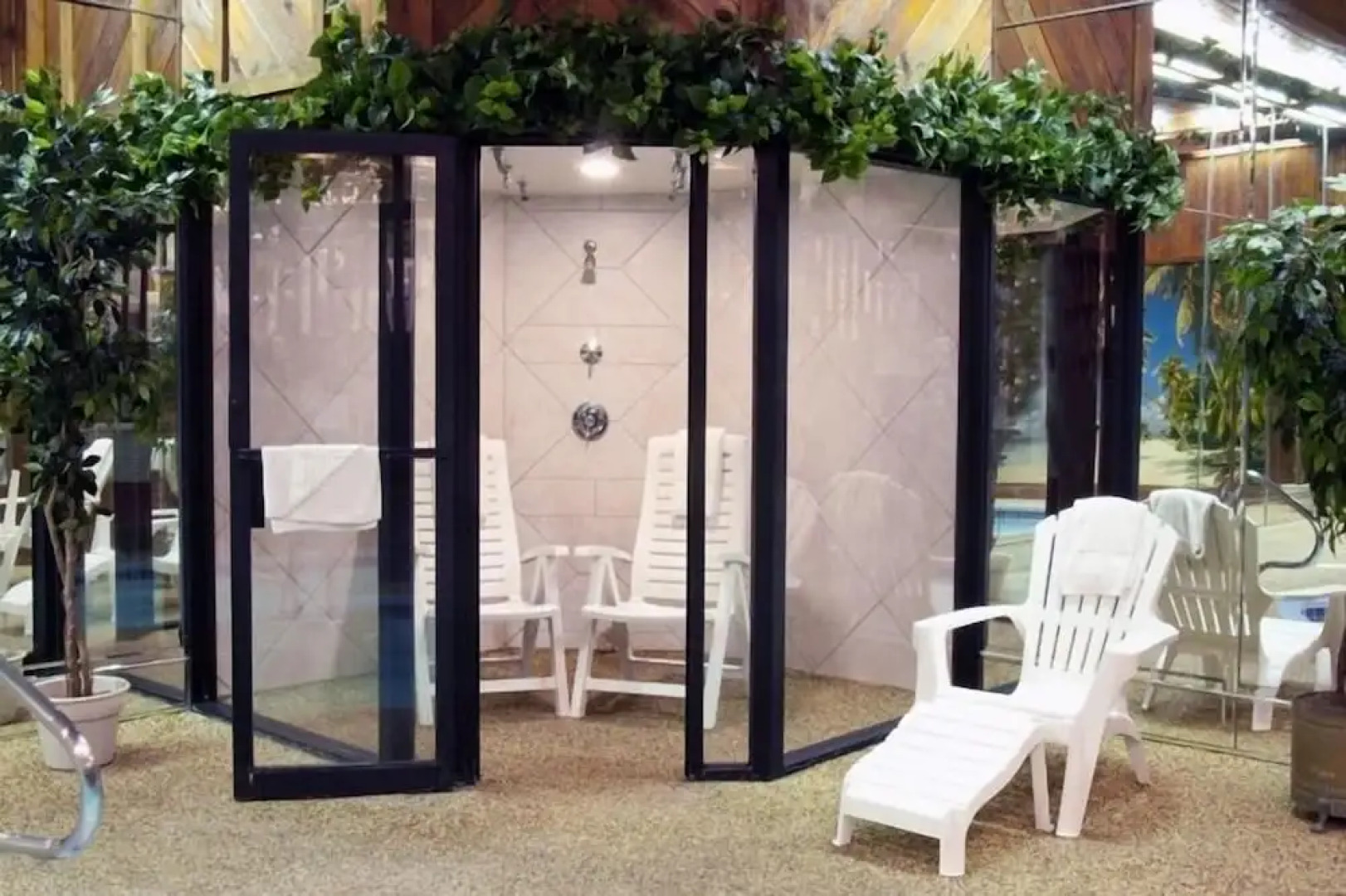 Sybaris Pool Suites Mequon