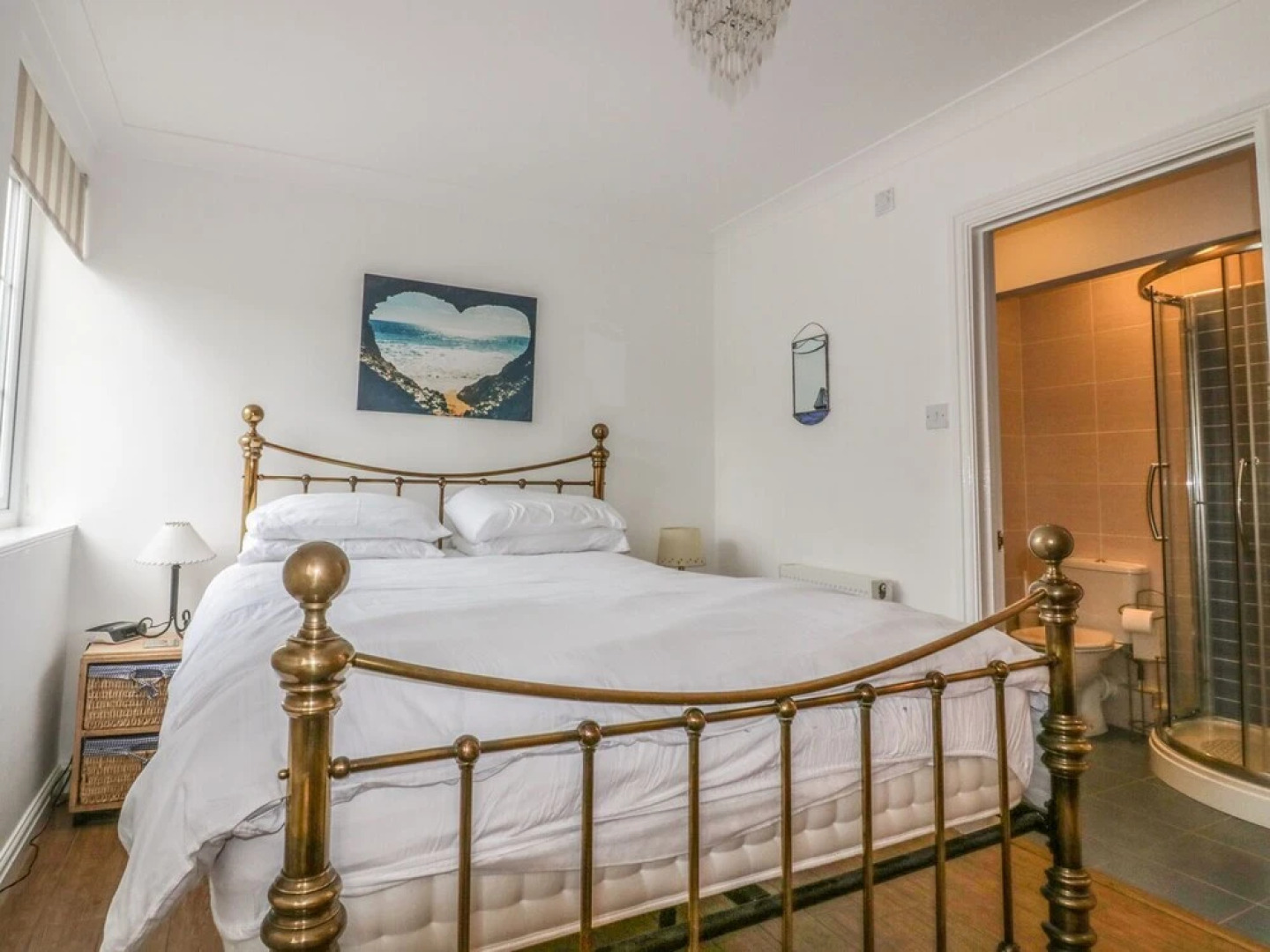 Apartment 1, Trearren