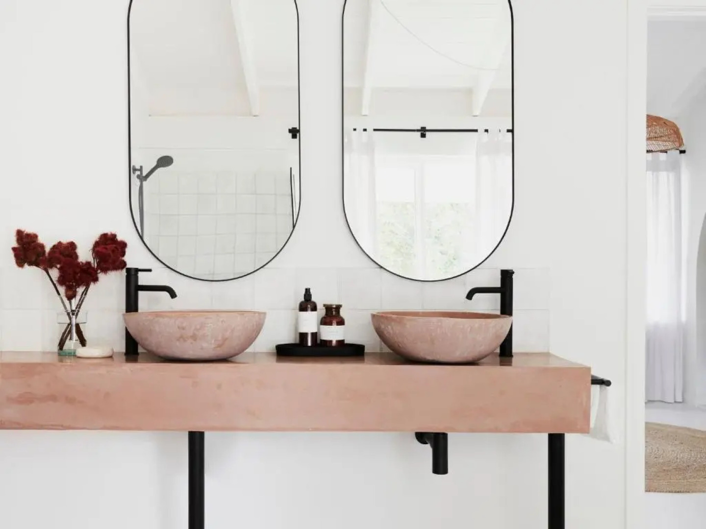 THE CASA Kangaroo Valley 4pm Check Out Sundays except Peak season