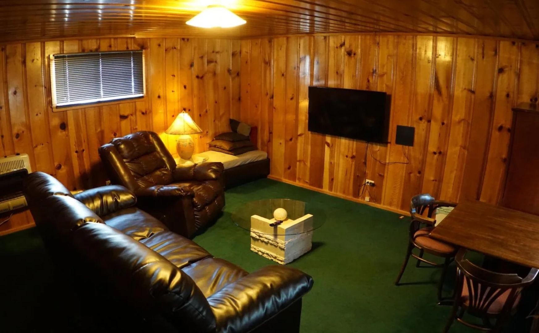 Eagle Nest Fly Shack and Lodge