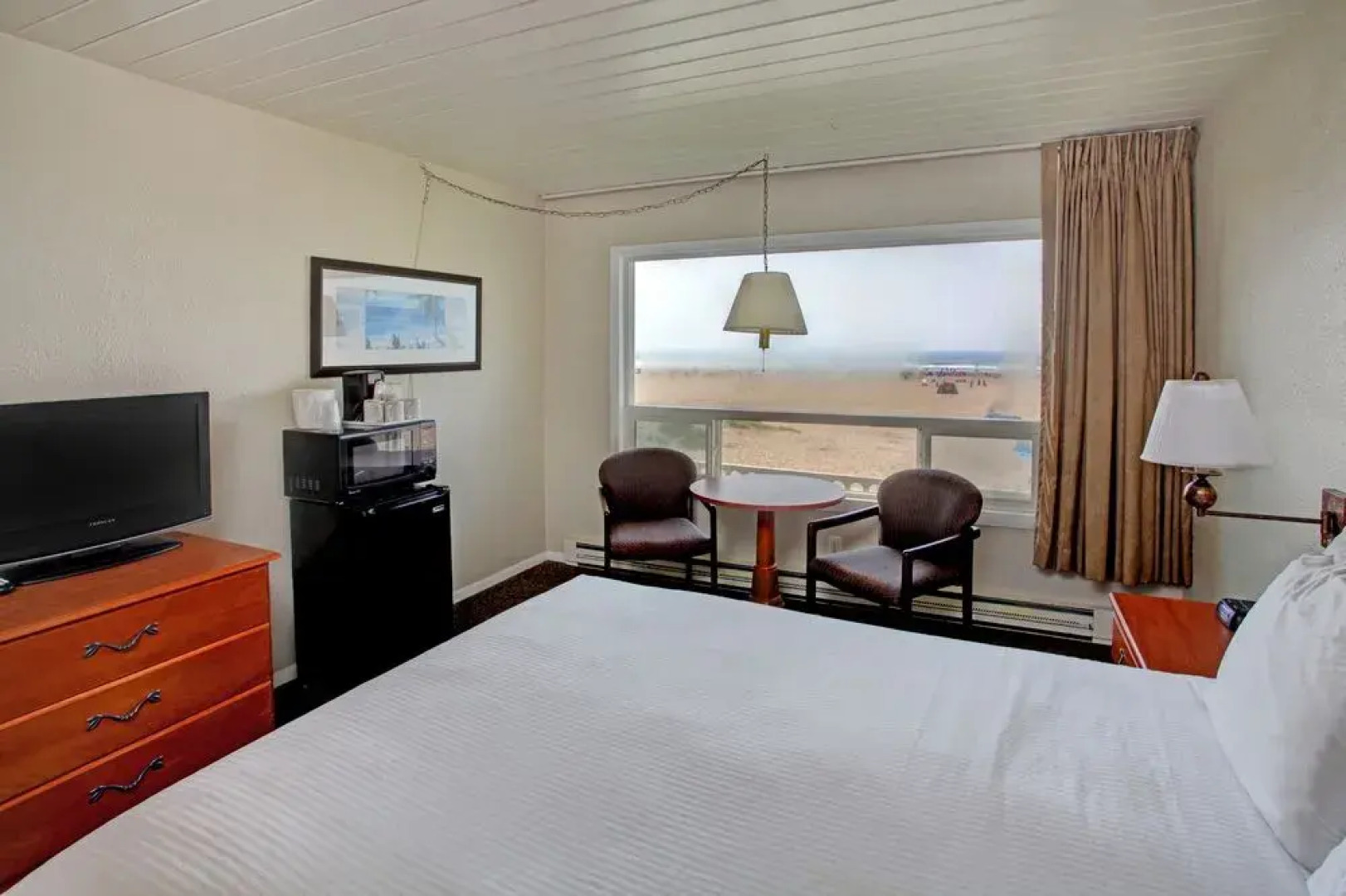 Seashore Inn on the Beach