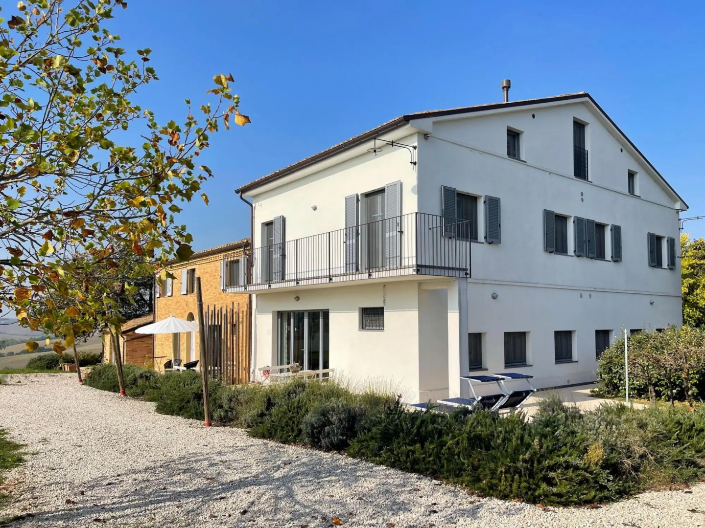 Scenic apartment in Belvedere Ostrense with private pool