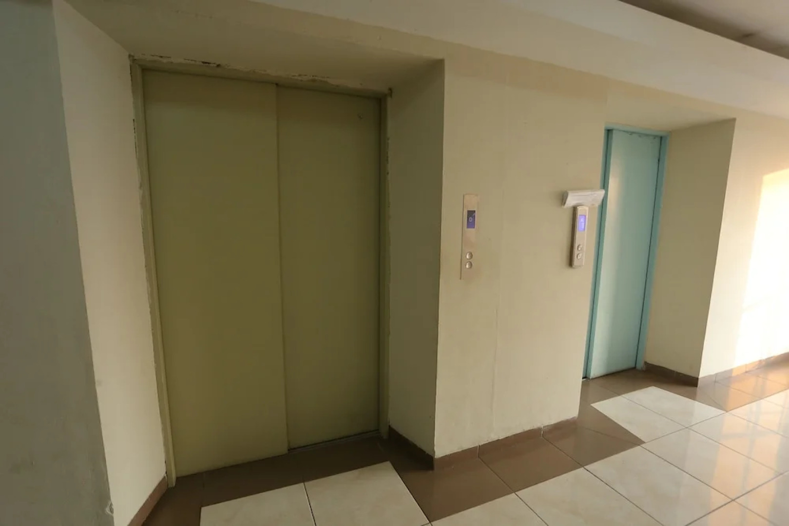 Capital O 93372 Aurora Residence