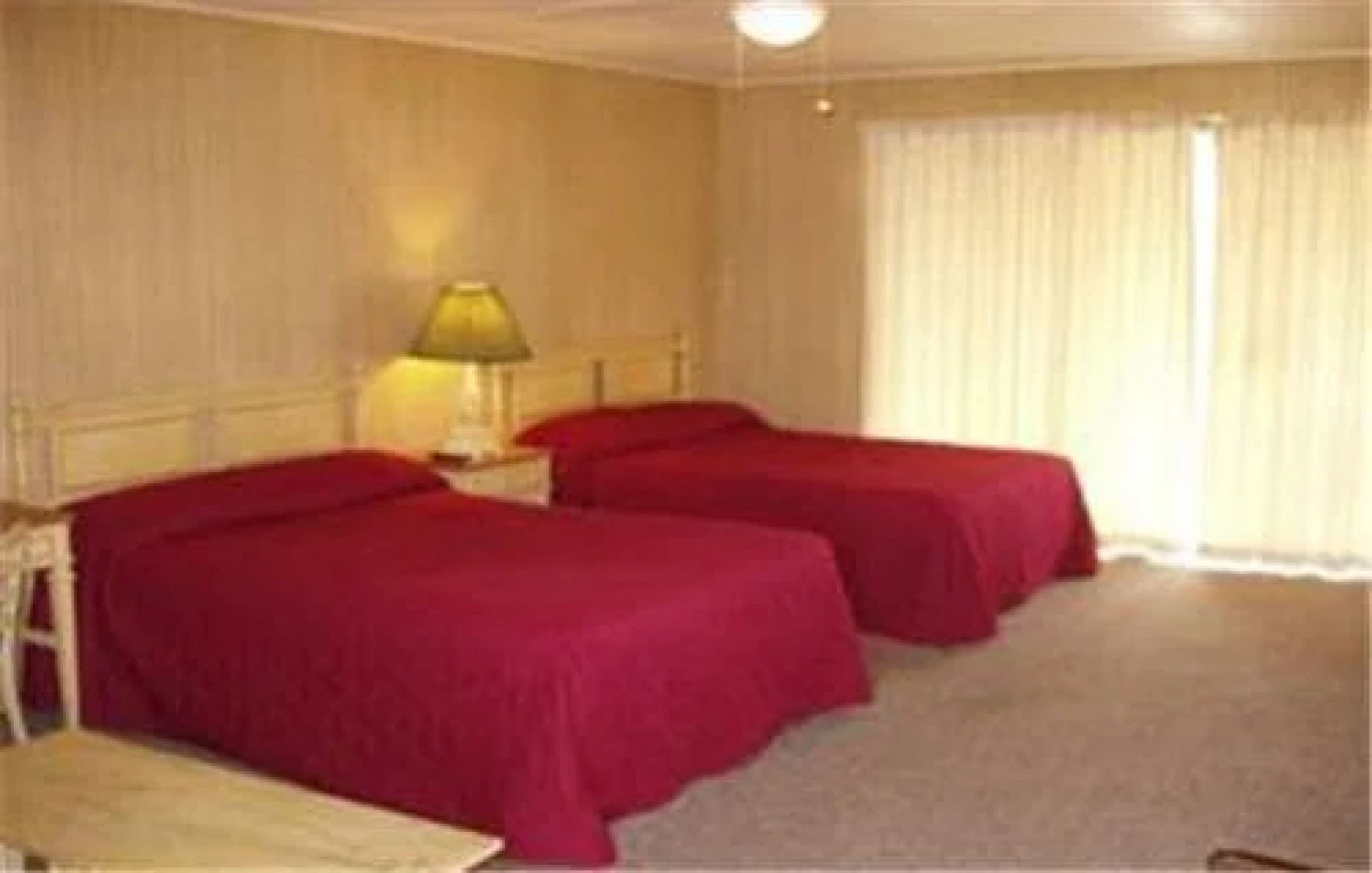 Brass Door Inn Bull Shoals