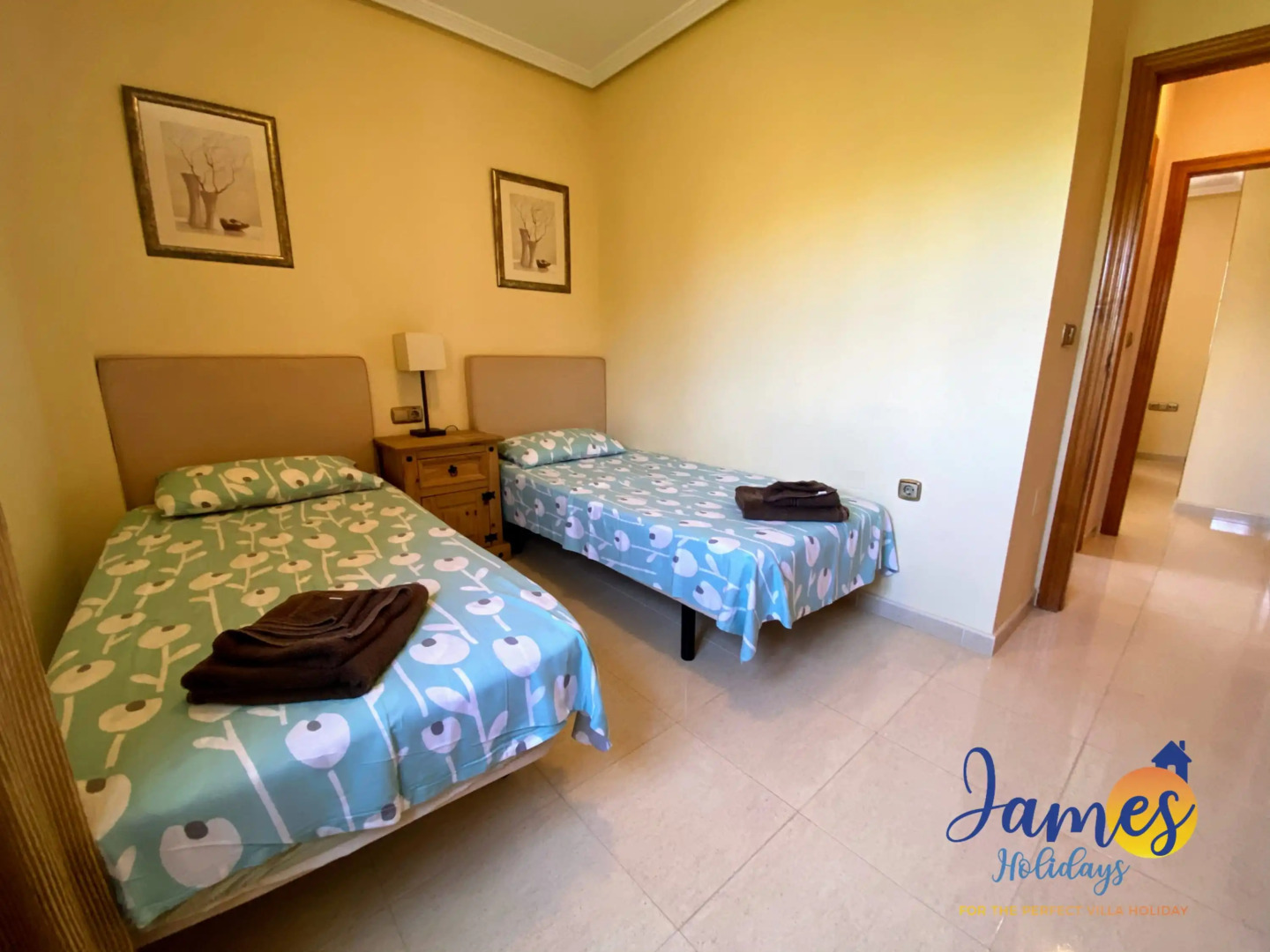 Playa Golf R5 1st flr apartment & comm pool P232