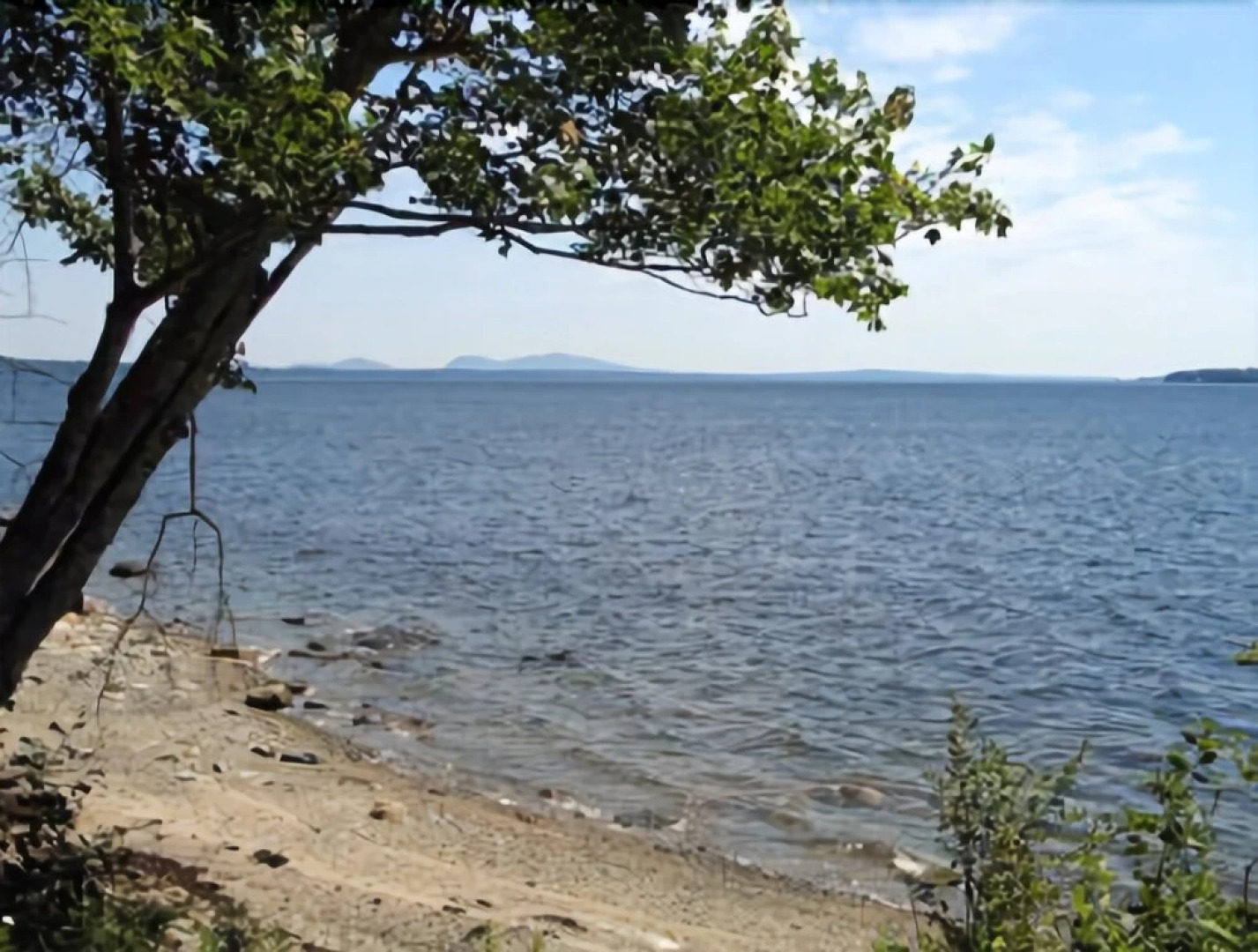 Edgewater Estate - Five Bedroom Home