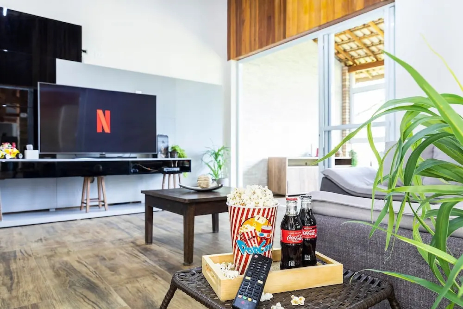 Chácara com Piscina a 40 min de SP