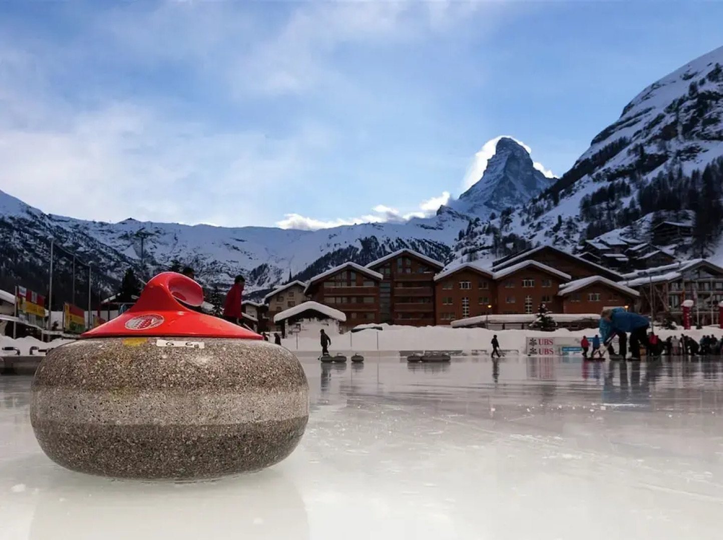 Mountain View Holiday Home in Binntal near Lengtal Deck