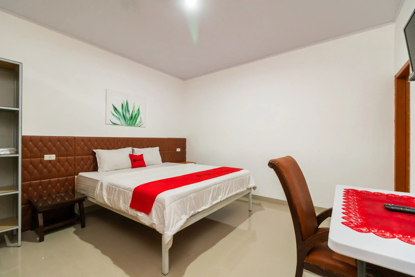 RedDoorz @ Aldos Villa Silangit