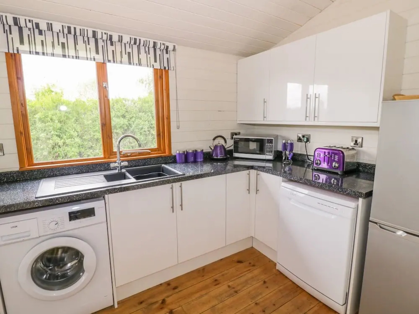 Log Cabin at Furlongs Farm
