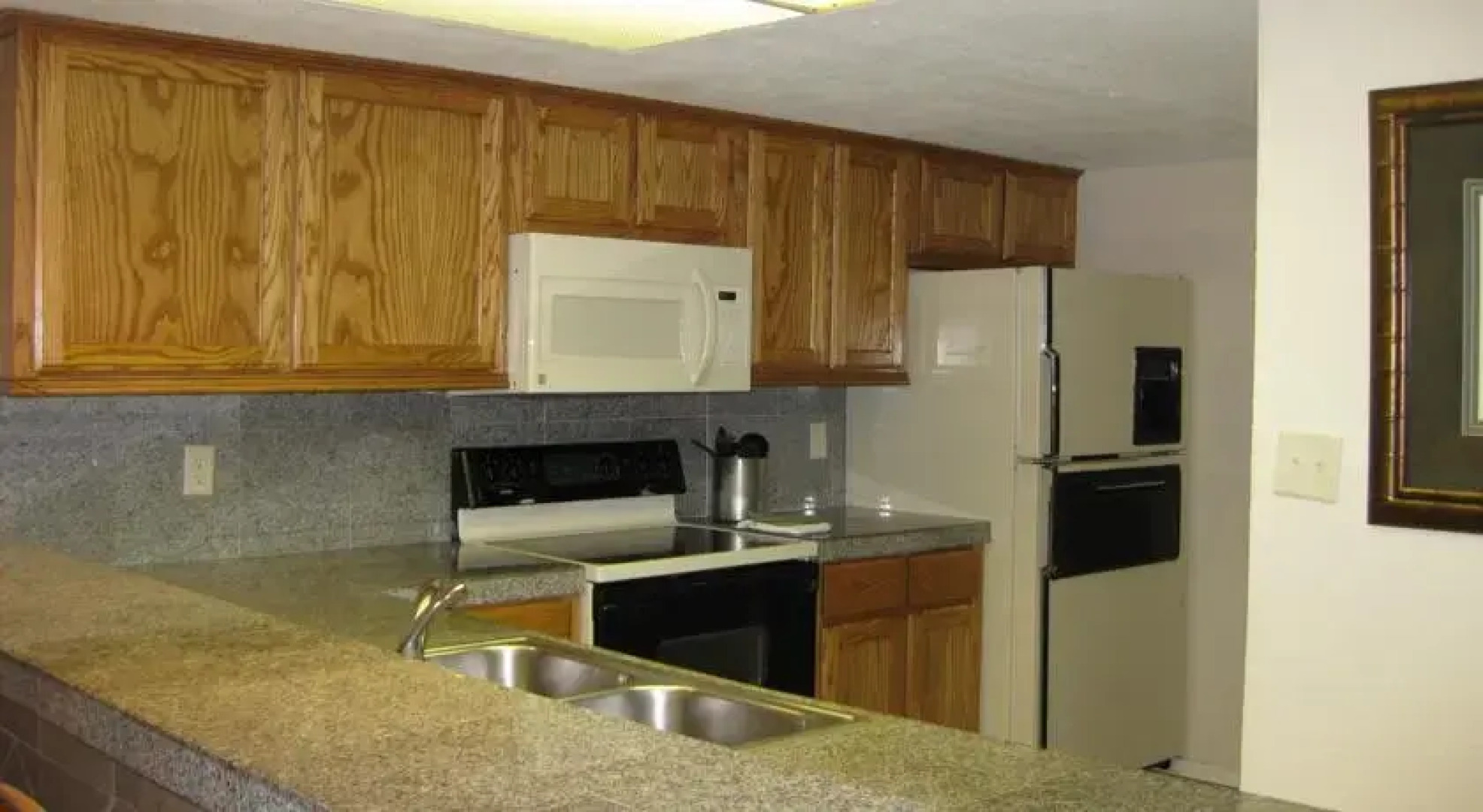 Saida IV Condiminiums - by Island Services