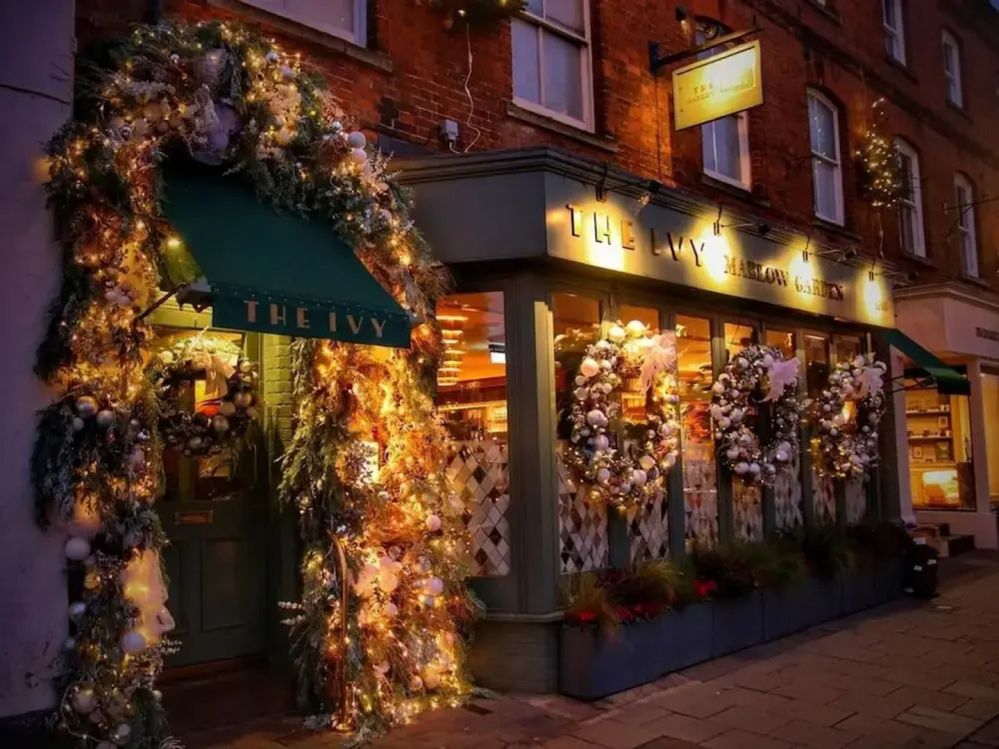 Luxury Riverside Mansion in Marlow