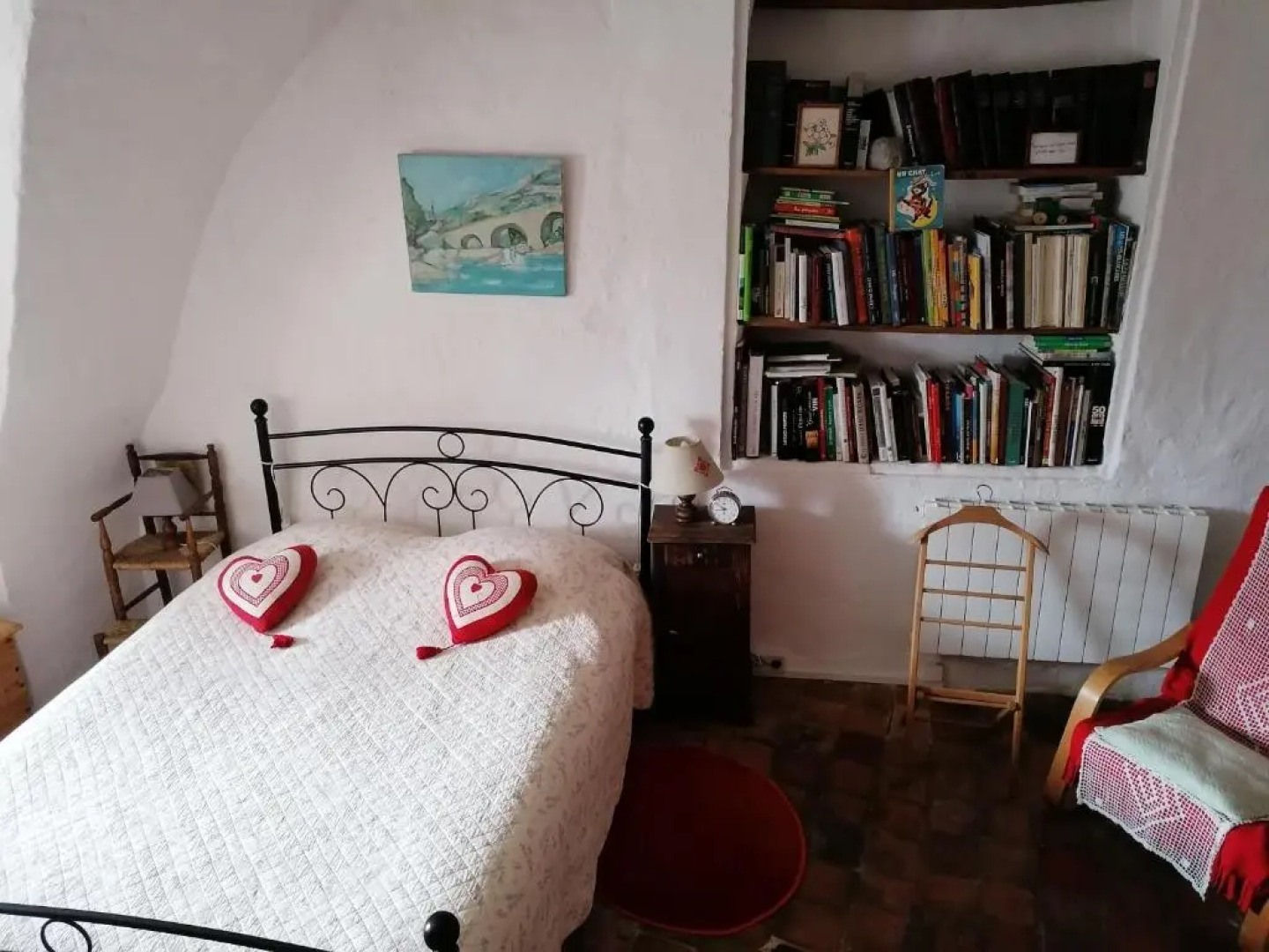Chambre et pièce à vivre indépendantes