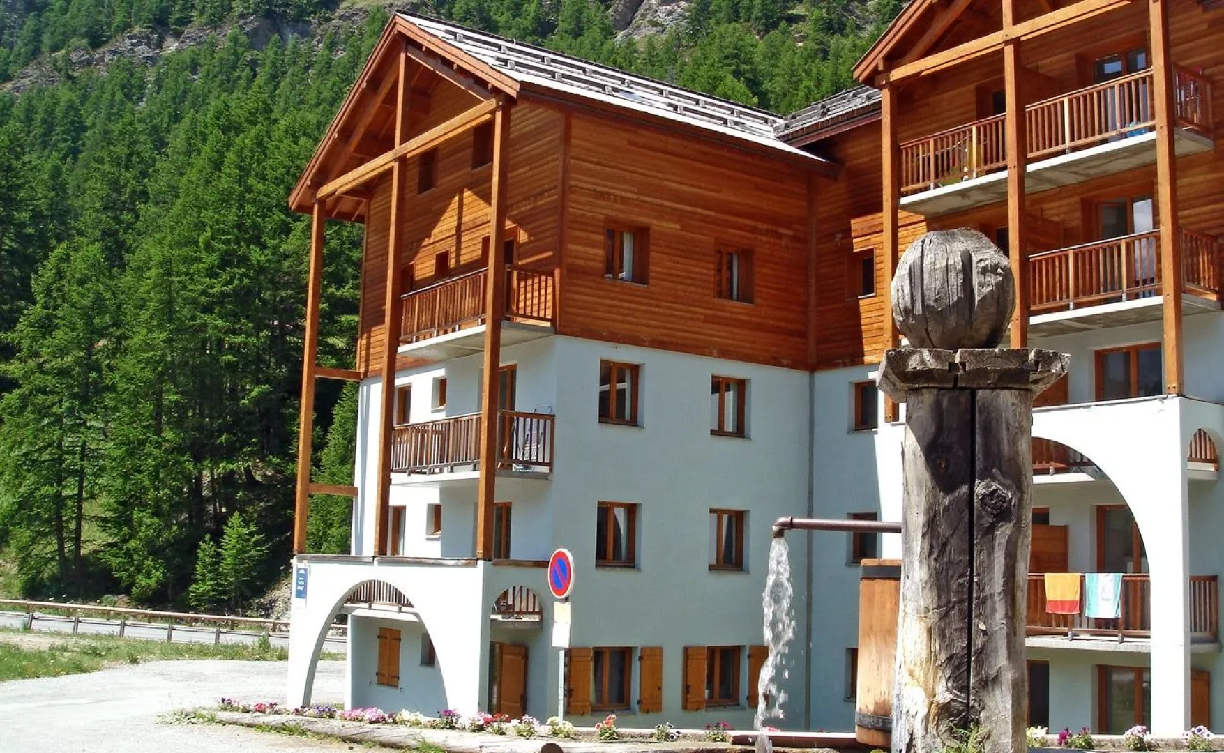 Adonis Molines by Olydea