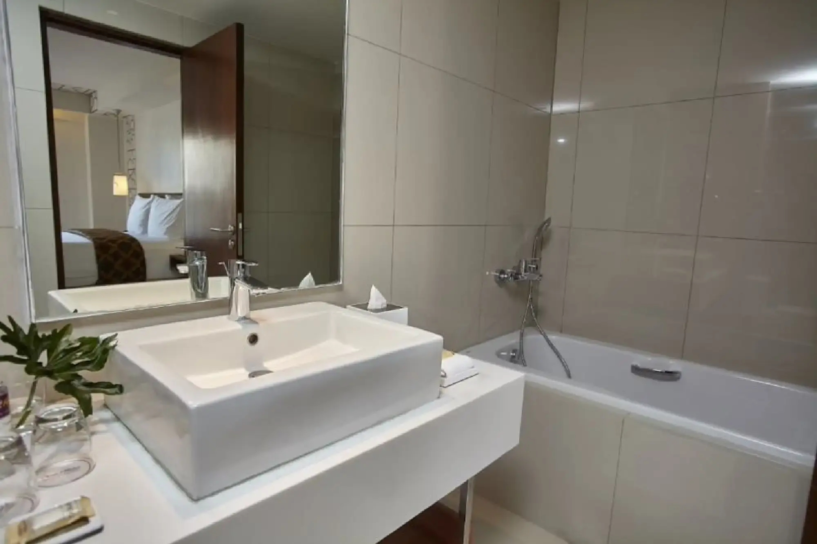 Quest Hotel Tagaytay City