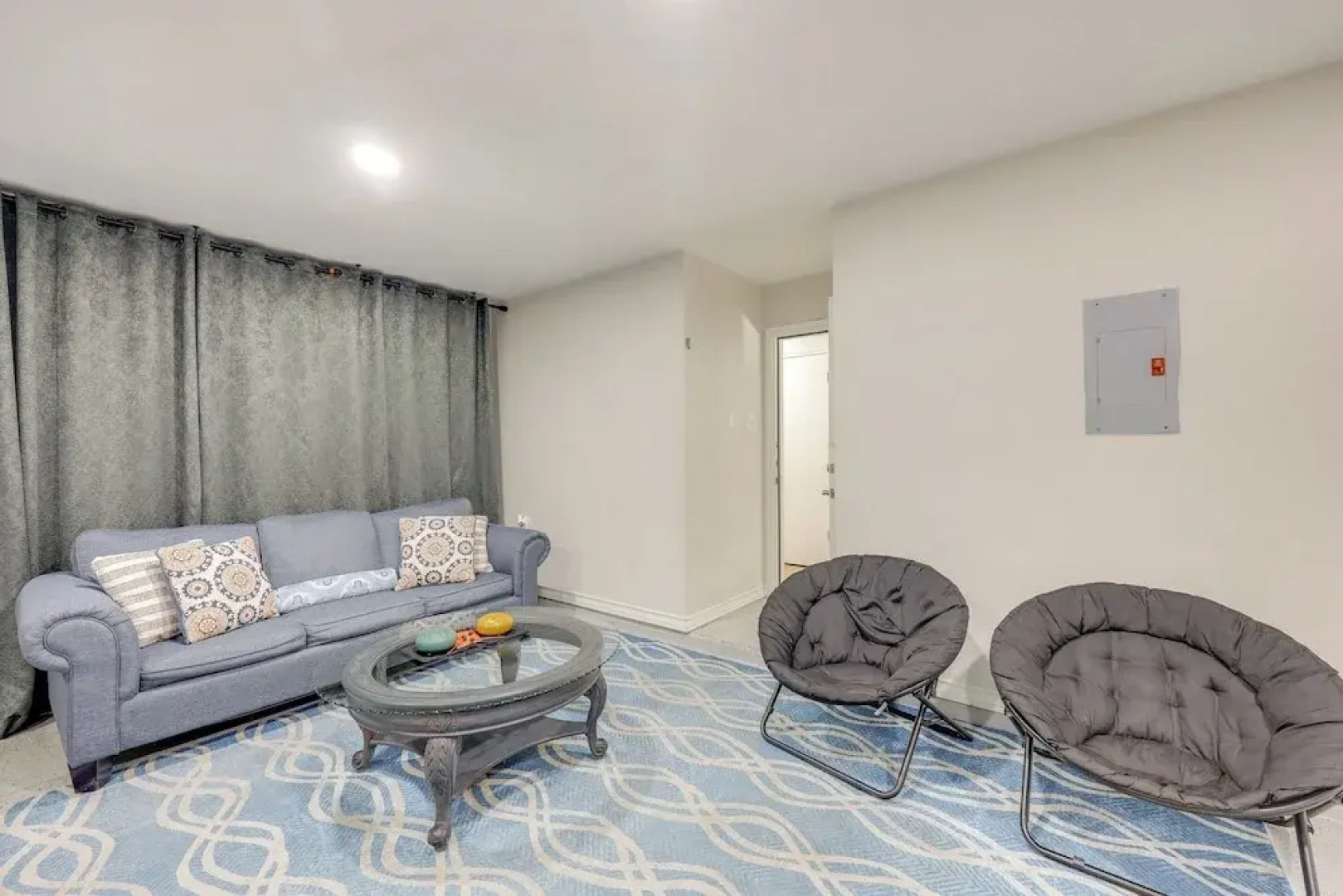 Hot Tub & Game Room: Spacious Live Oak Home!