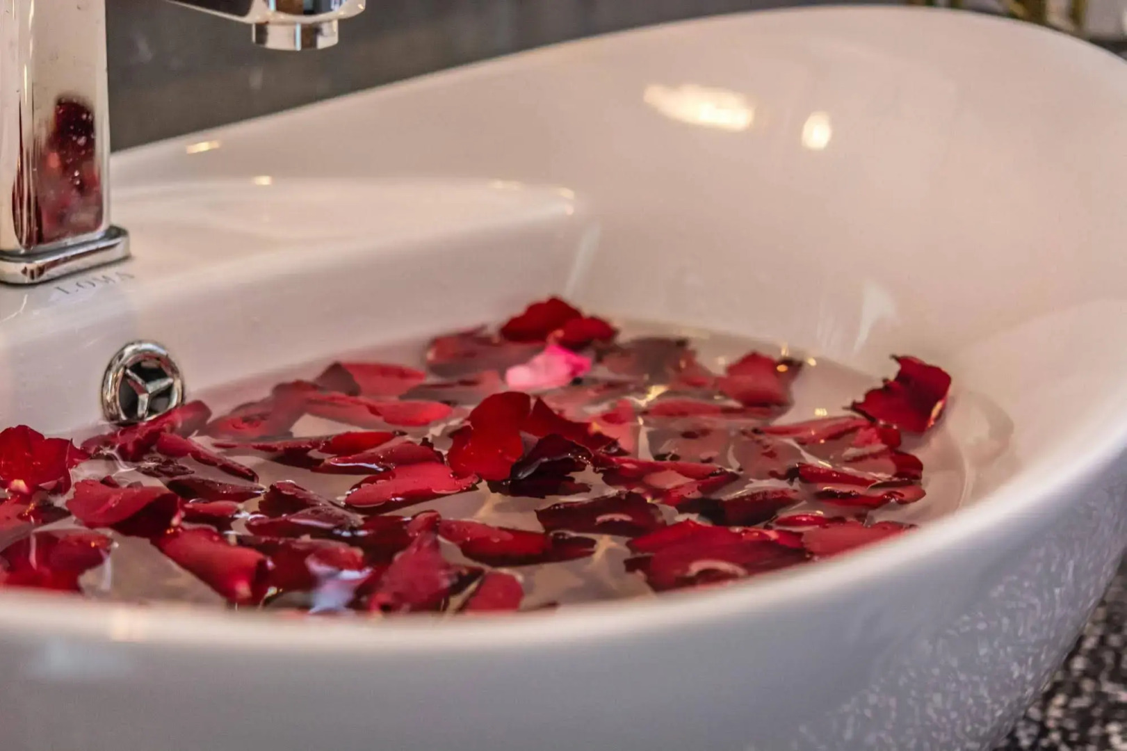 Diamond Palace Resort & Sky Bar