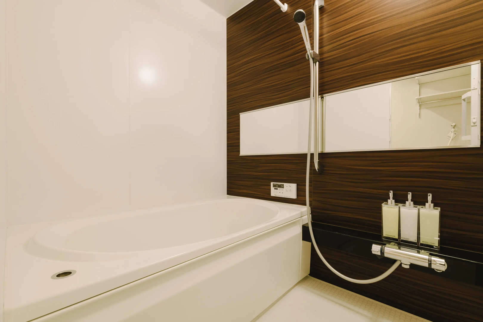 Grand Base Karatsuekiminami