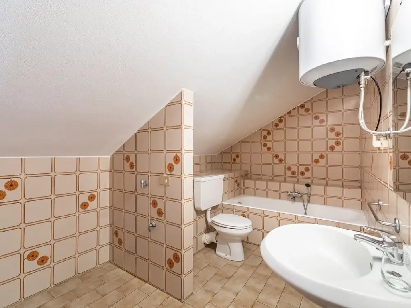 Attractive Apartment in Loano With Garden