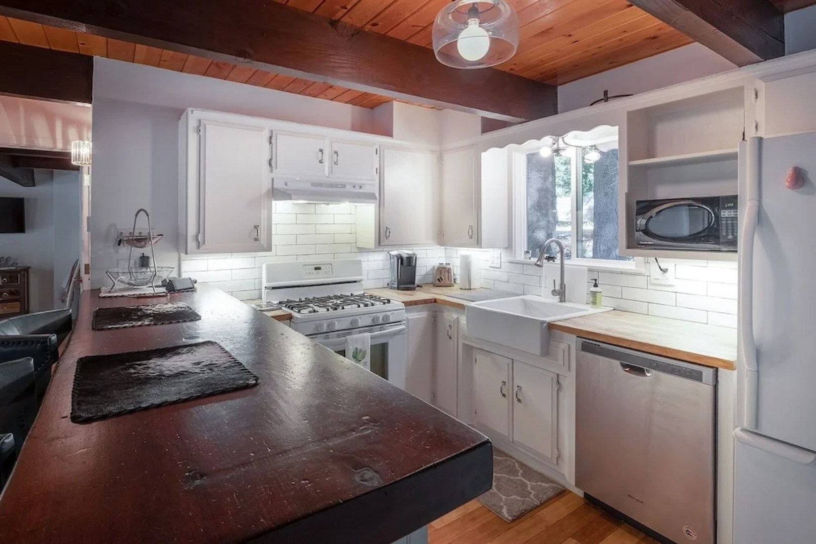 266 Lake Arrowhead - 4 Br Home