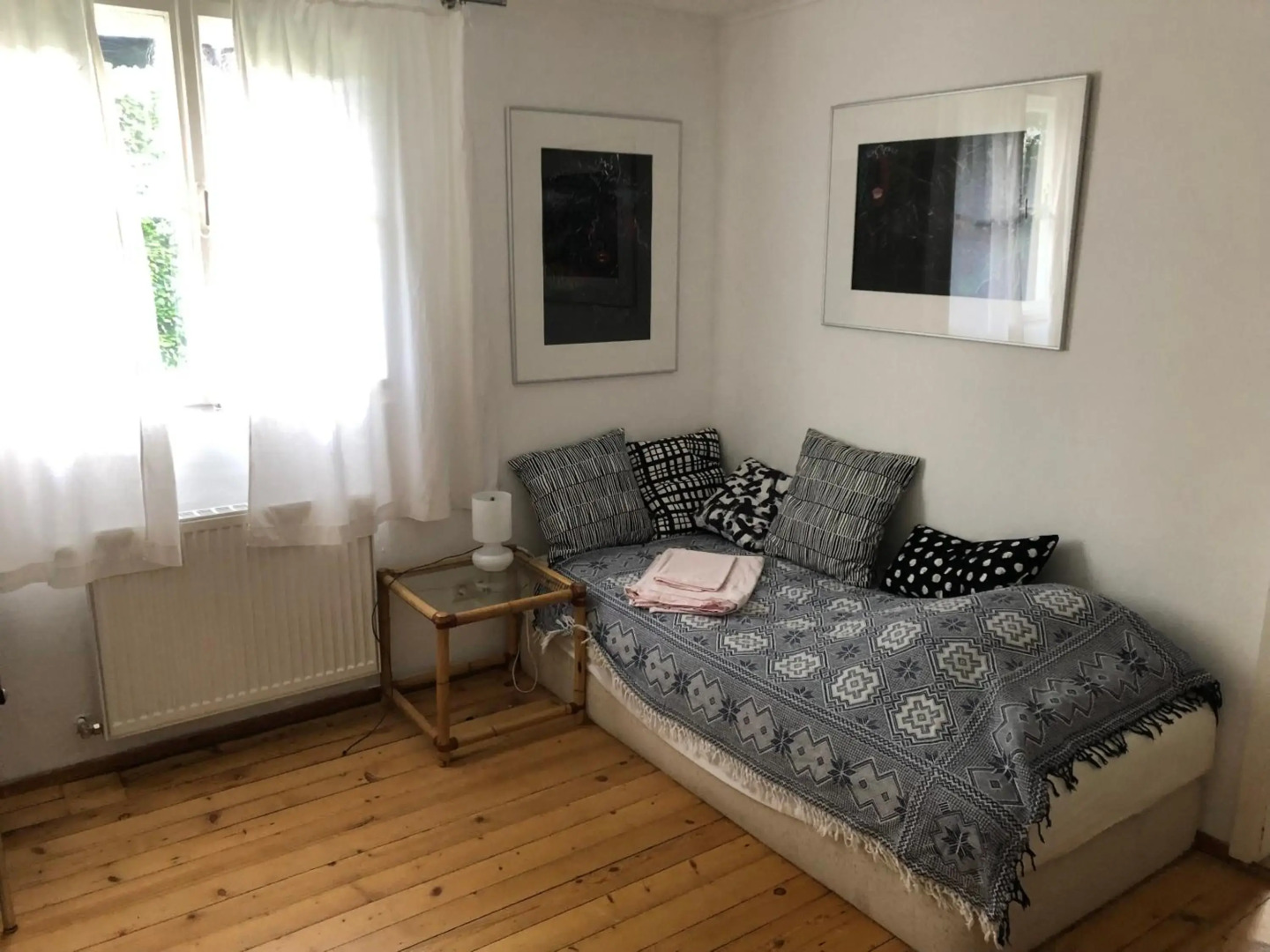 Haus in Anif bei Salzburg mit Sauna und Garten mit Badeteich