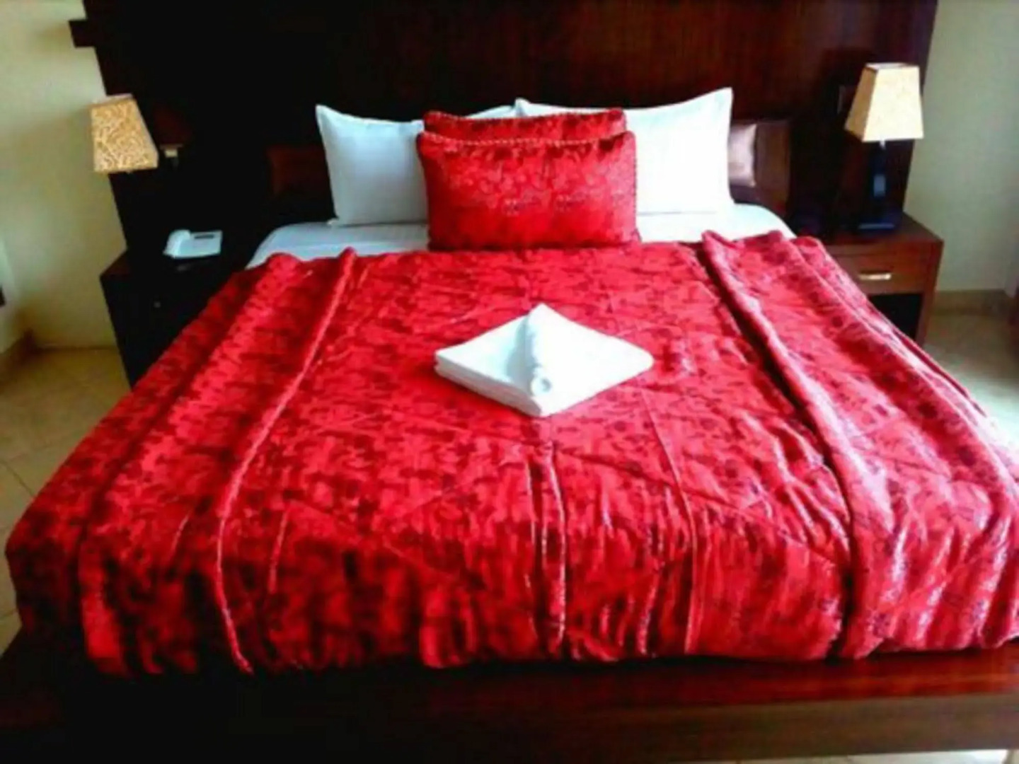 Bling Hotel International