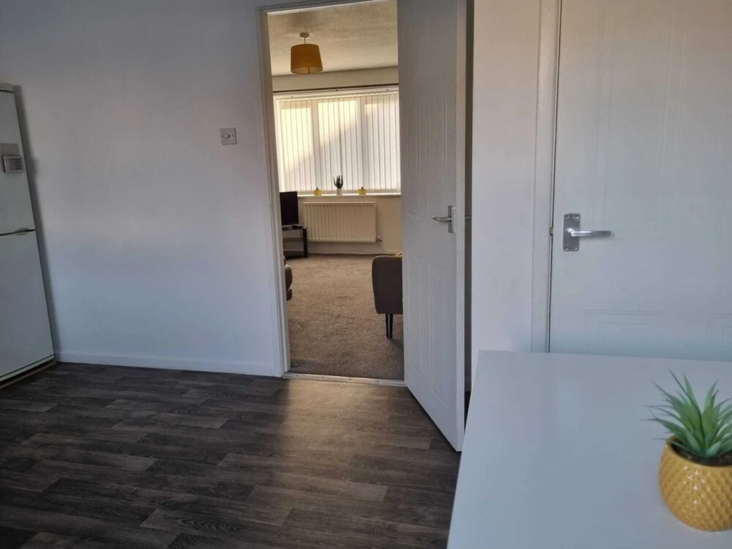 Charming 3-bed House in Leigh Siddow Common