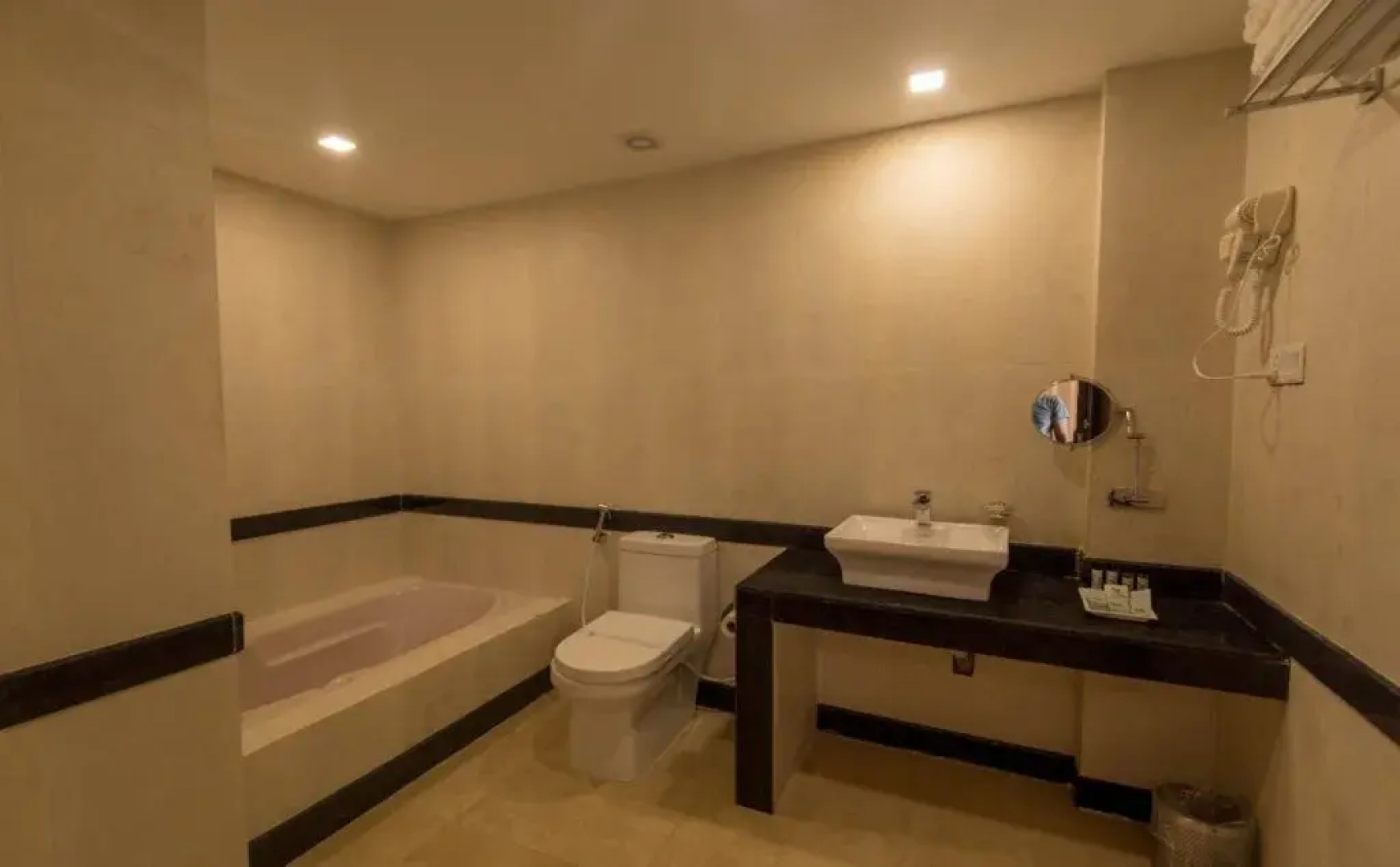 Royal Tiger Safari Resort