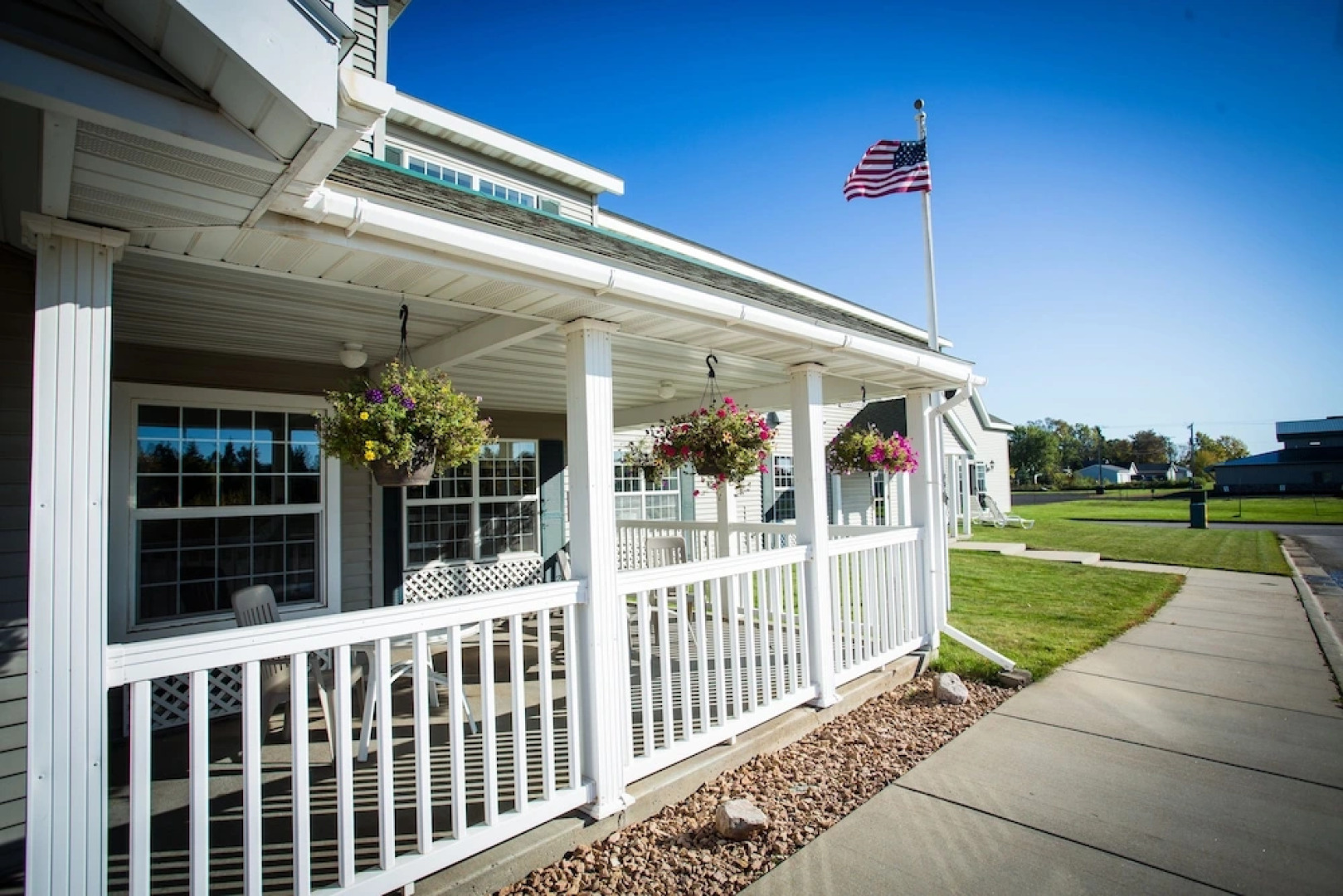 Chisholm Inn & Suites