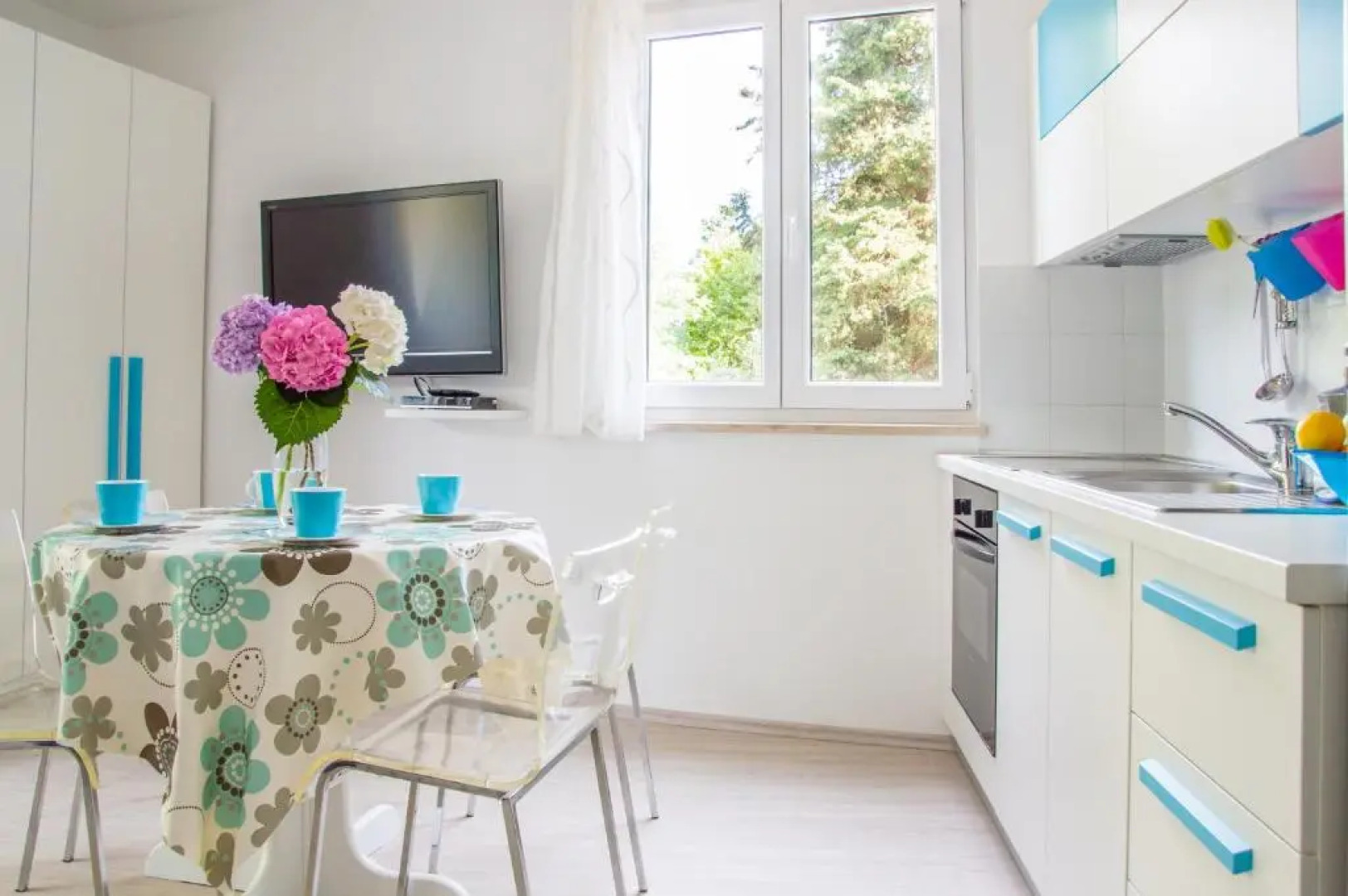 Apartments Punta by Sea