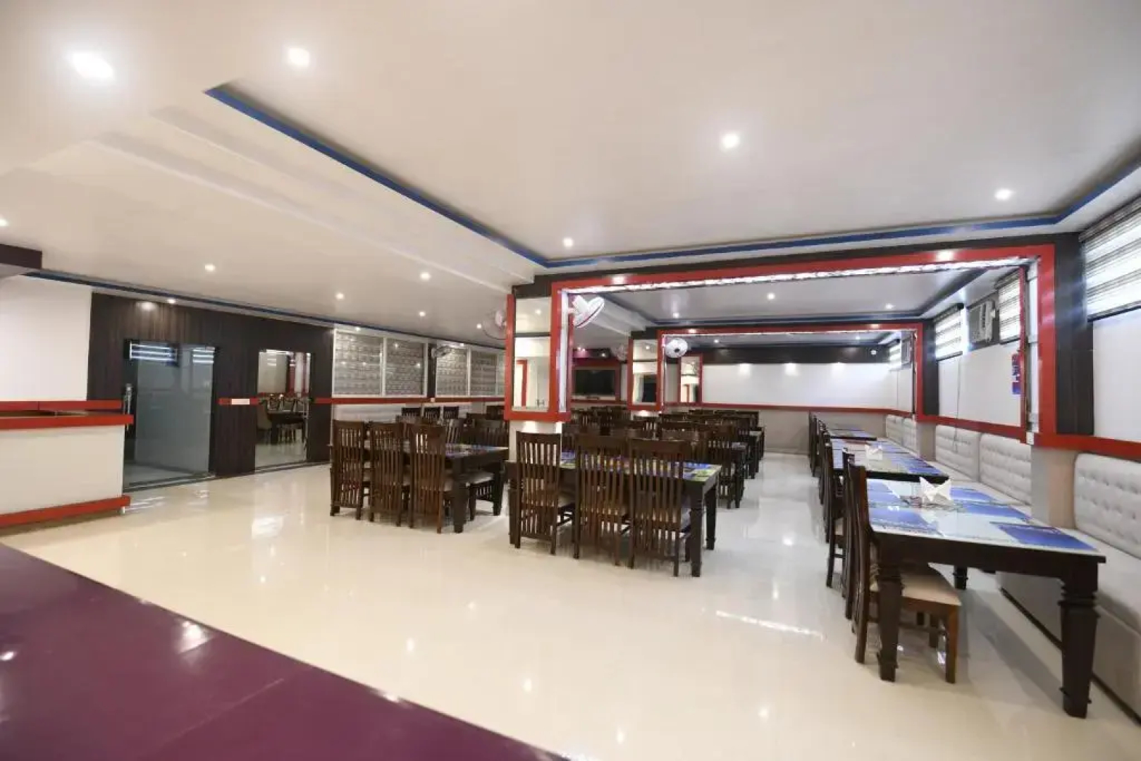 Hotel Nagina Palace