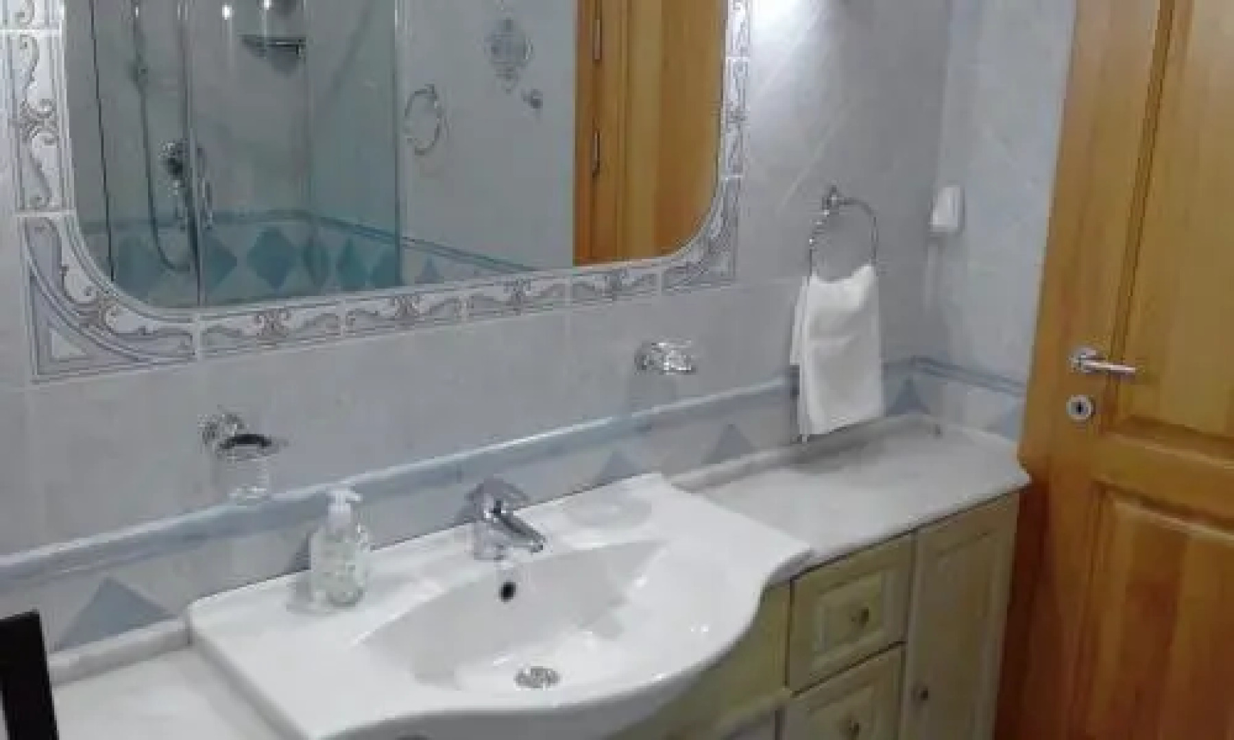 The April Maisonette