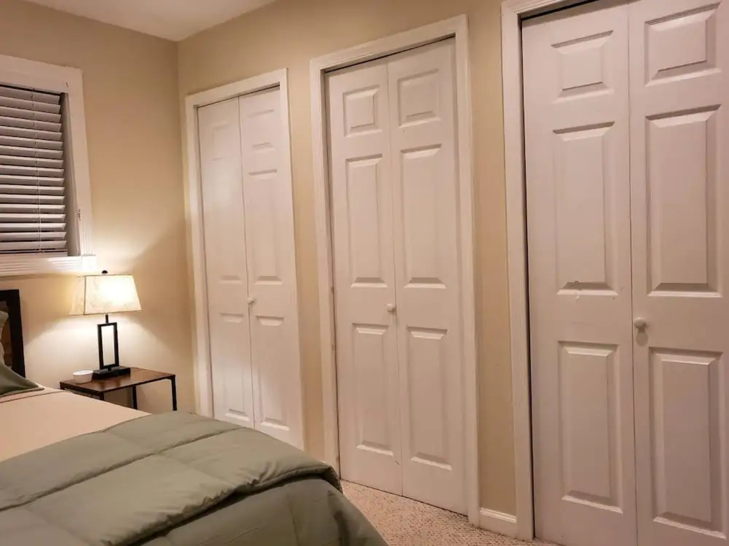 Room in House - The Modern Gem Furnished Bedroom