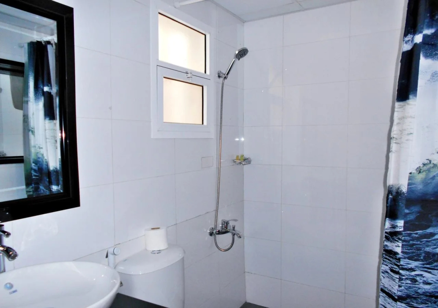 Butterfly Hotel Suites