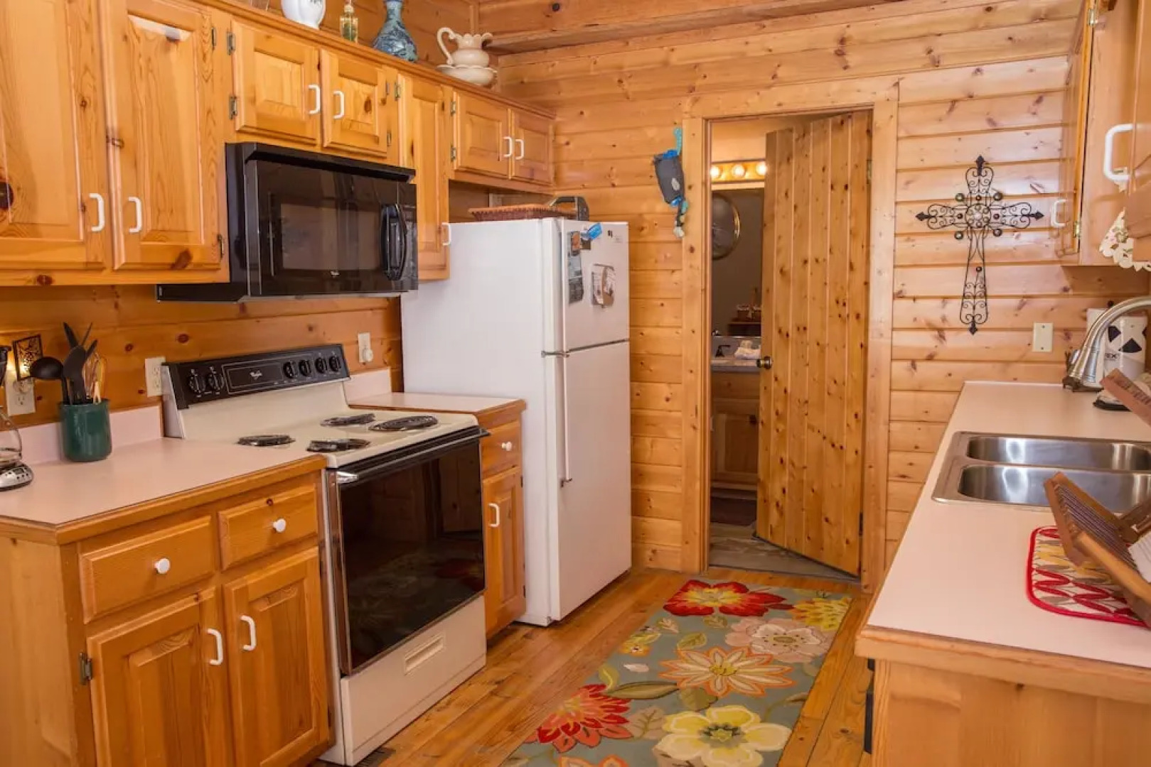 On Mountain Time - One Bedroom Cabin
