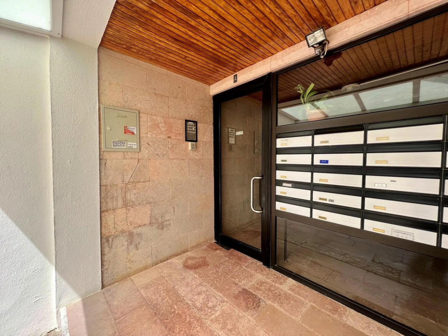 ARMAÇÃO DE PÊRA BRIGHTNESS 2 WITH POOL by HOMING