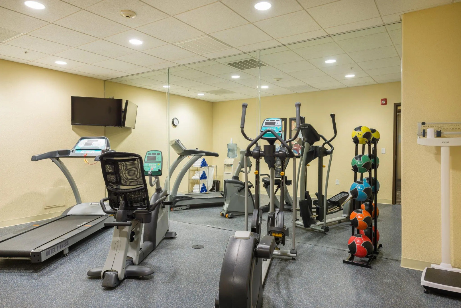 Holiday Inn Express & Suites Chowchilla - Yosemite Park Area by IHG