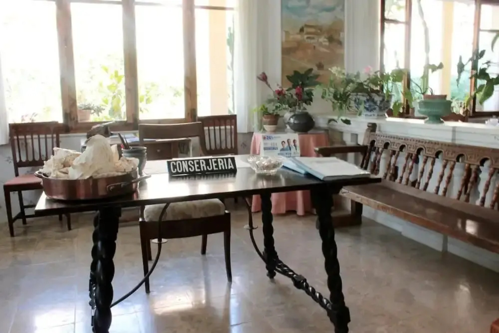 Hostal Residència Catalina Vera