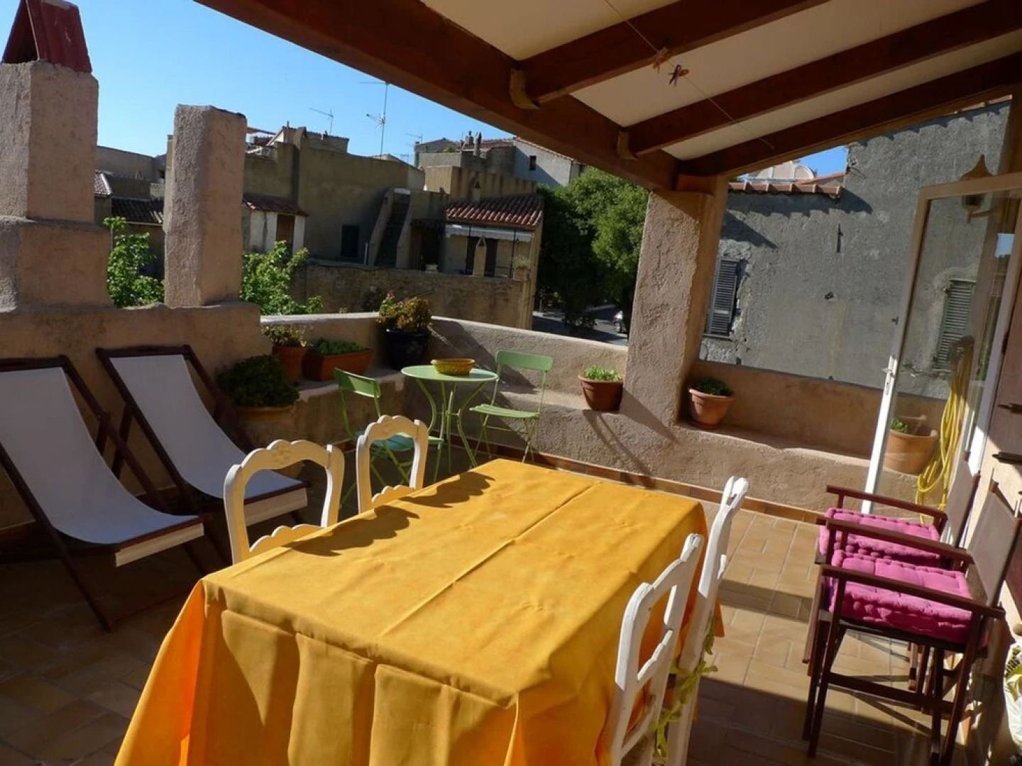 House With 2 Bedrooms in Aregno, With Wonderful City View, Furnished T