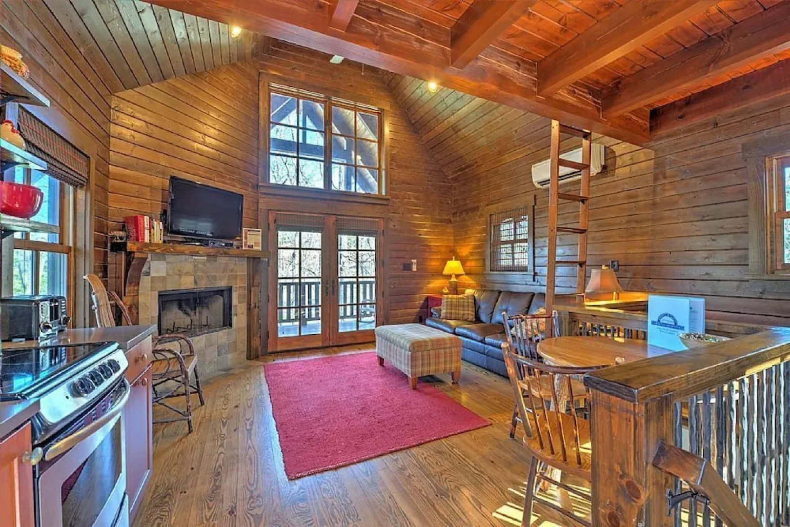 Woodpecker's Hollow - 1 Br Cabin