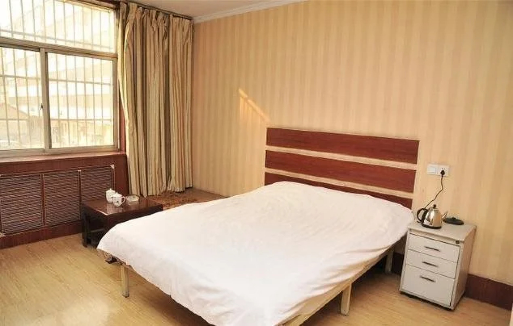 Hailong Business Inn