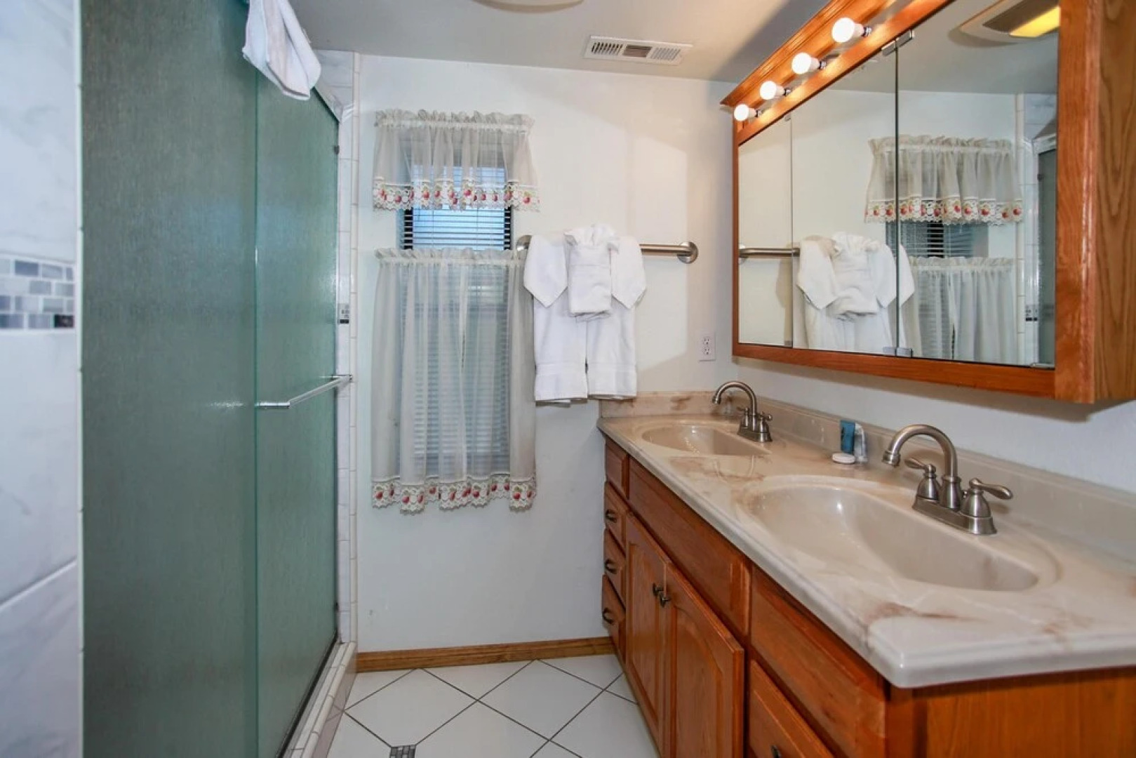 Breezy Estate 114 by RedAwning